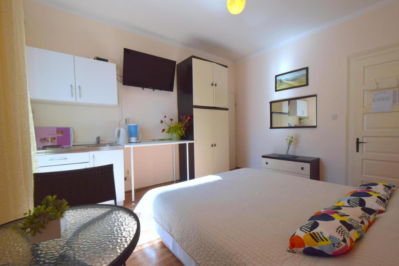 Apartments Margarita 马林斯卡 外观 照片